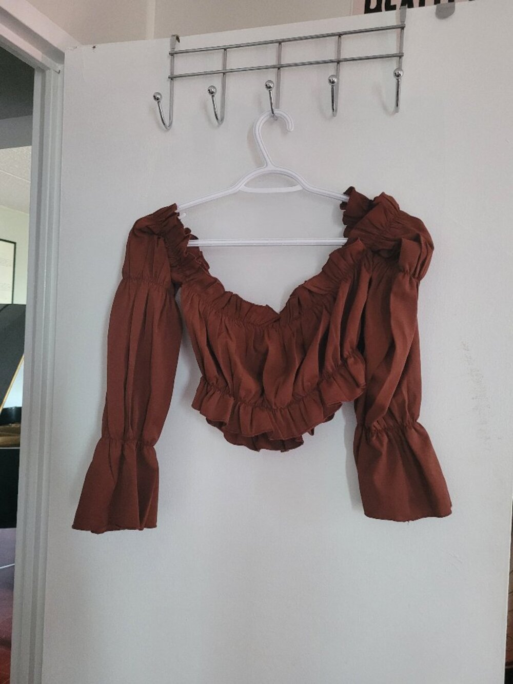 Brown top - ruffled fit